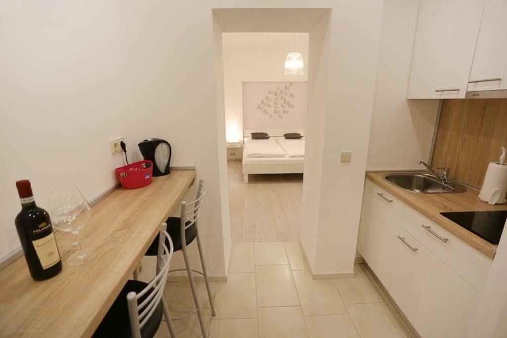 Zadar Street Apartments And Room Luaran gambar